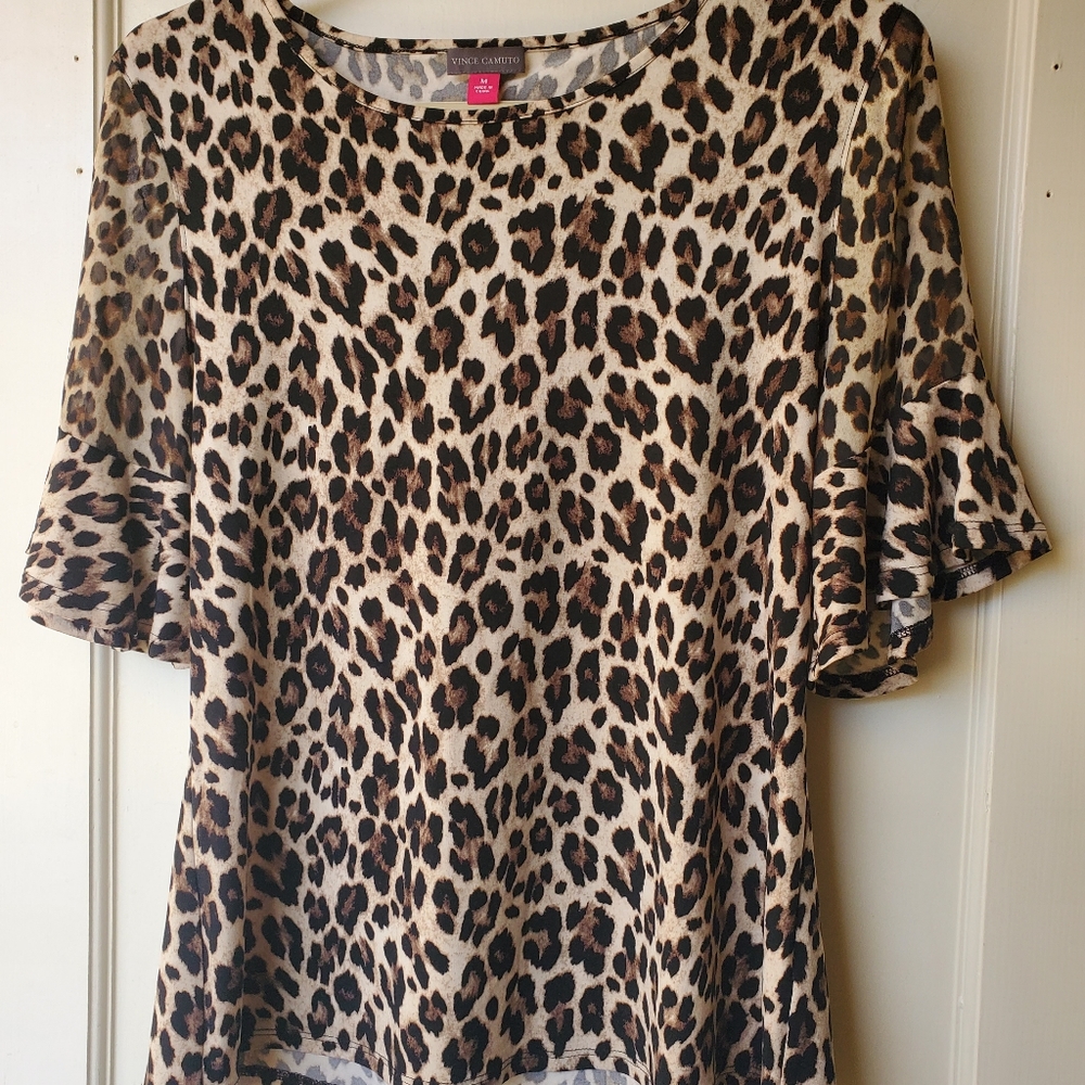 Vince Camuto leopard print blouse